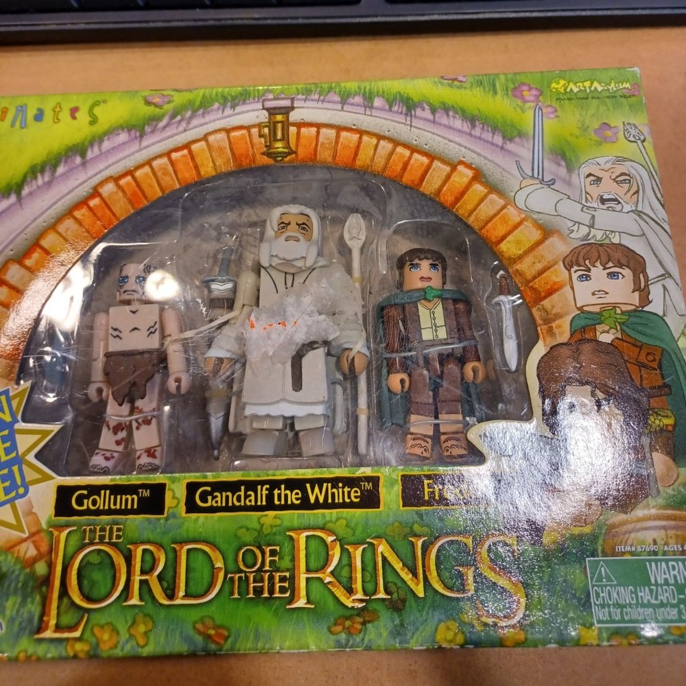 FINAL MARKDOWN LAST CHANCE LORD of THE RINGS MINI MATES